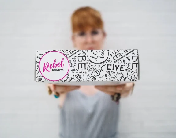 Rebel-doughnuts-box-packaging