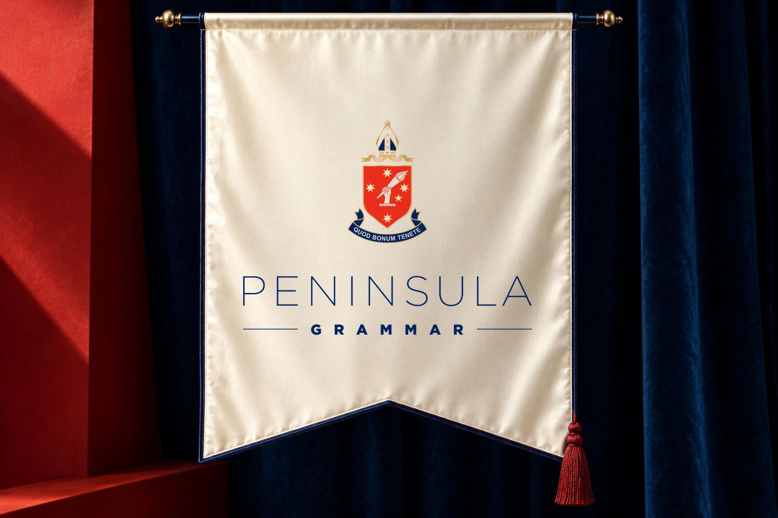 Peninsula Grammar · Silk pennant