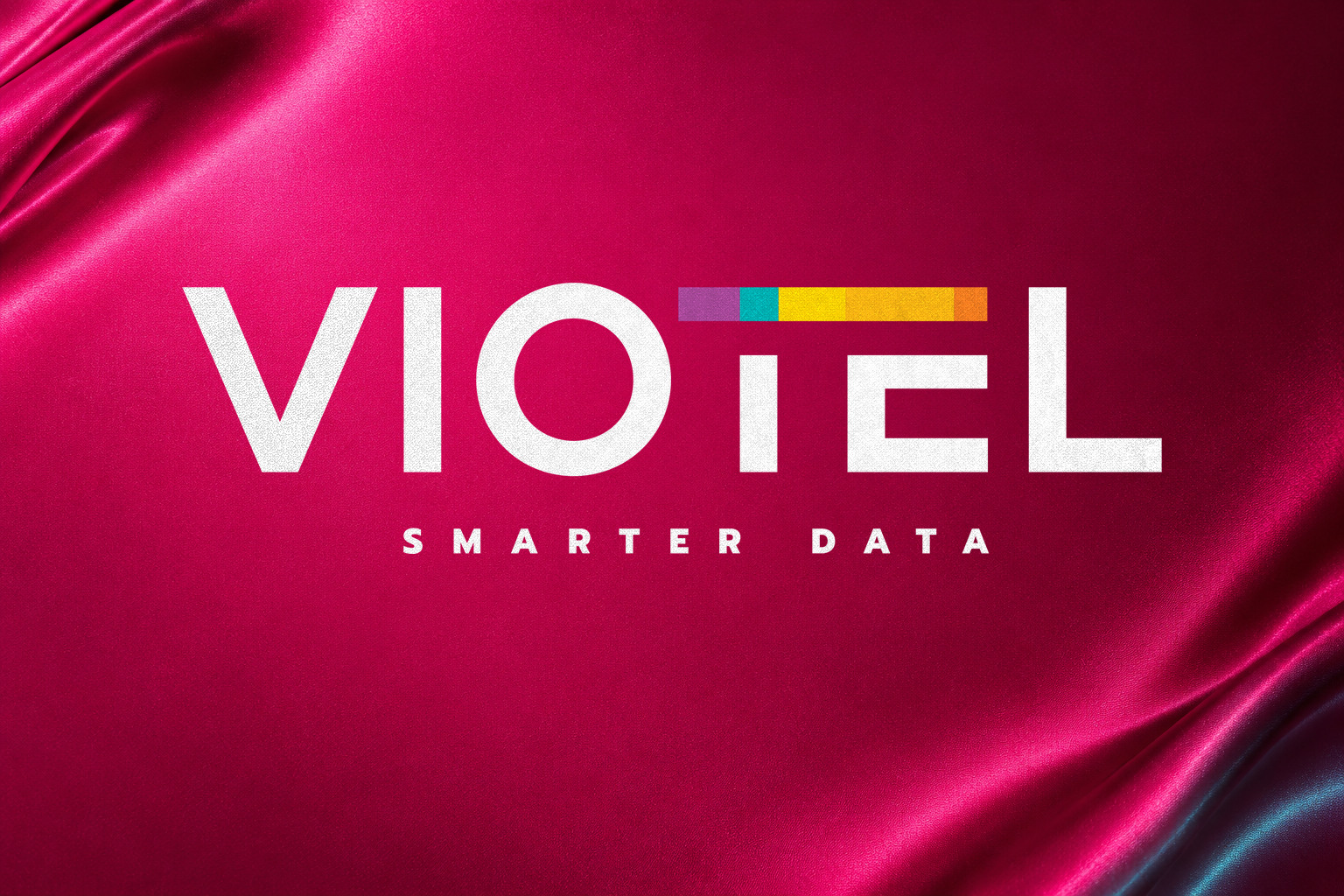 Viotel · Magenta satin